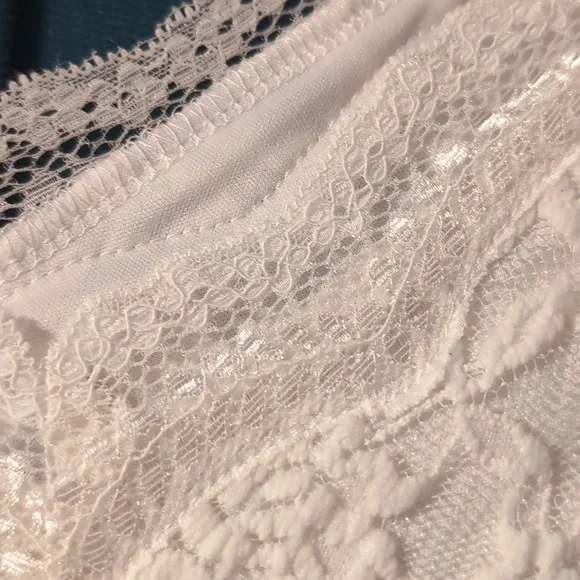 Top - Picture 4 of 8